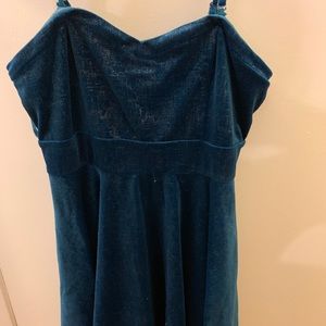 Teal Velvet Flowy Dress with pockets!